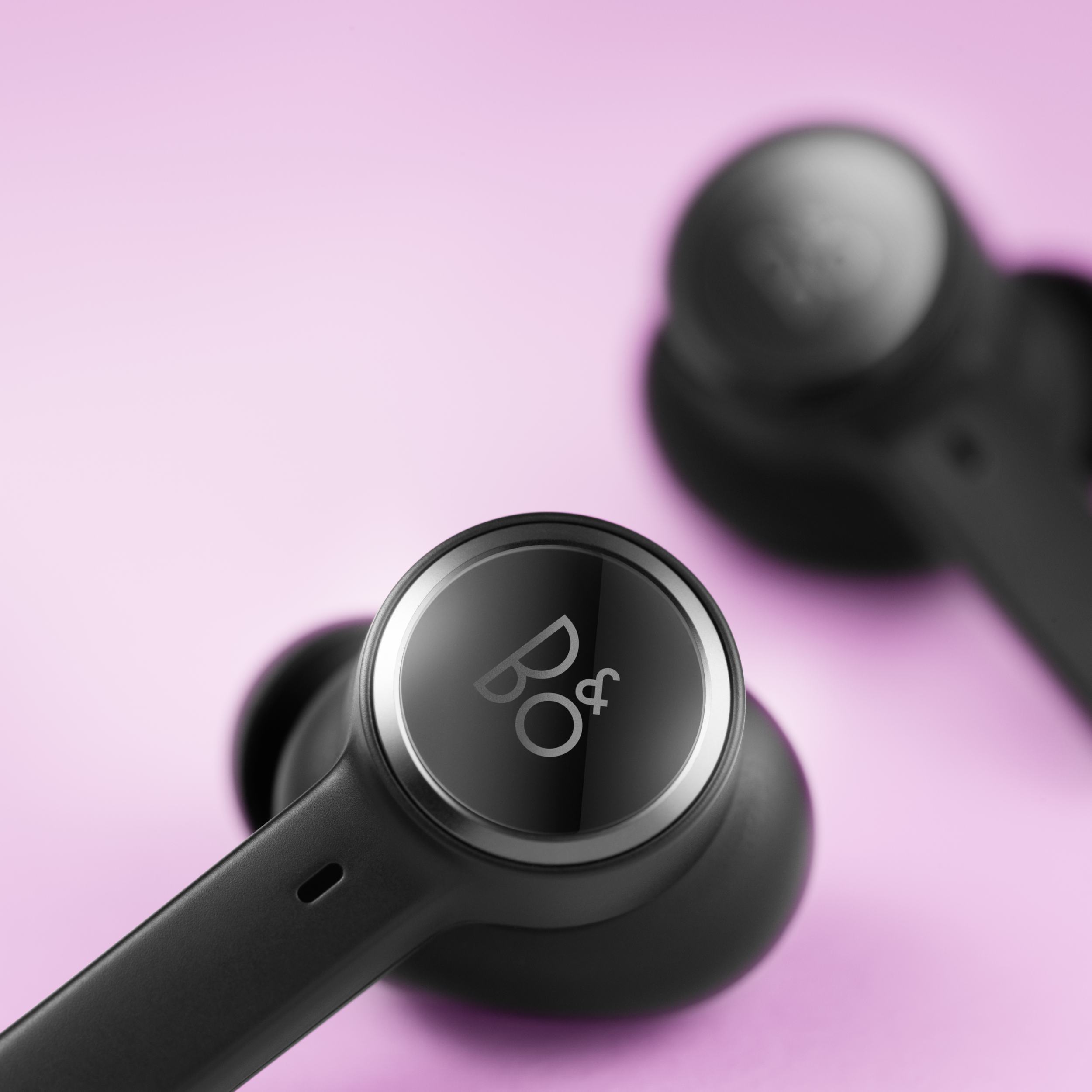 Headphone Moment 2022 Beoplay EX 0024