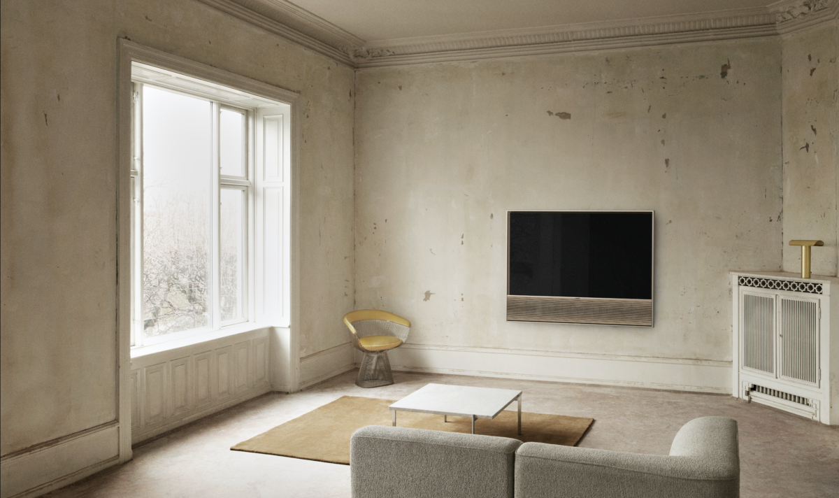 Beovision Contour aan de muur in een woonkamer