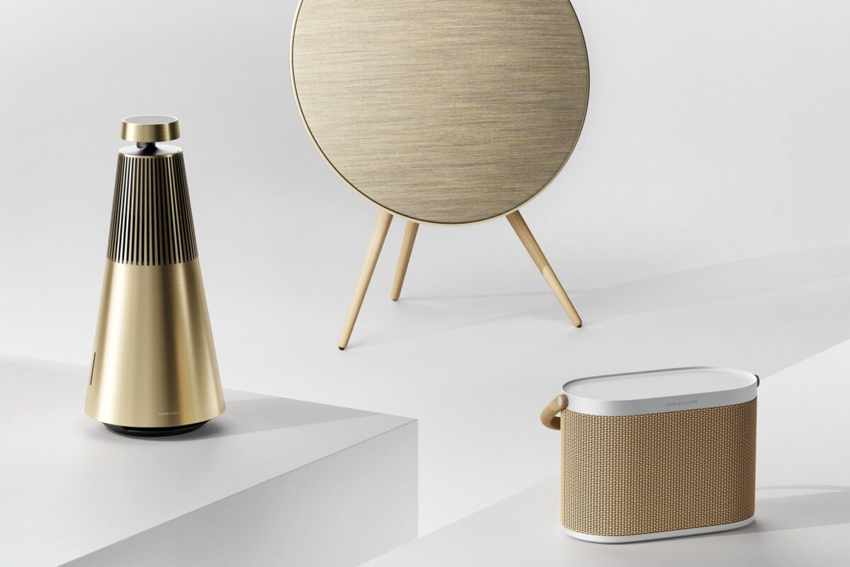 Beosound A5 naast een Beosound A9 en Beosound 2