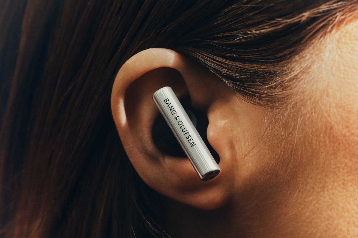 Beo Grace in het oor, close-up