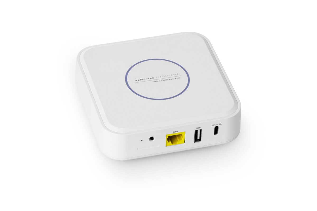 Beoliving Intelligence smart-home-hub, wit, schuin van voren